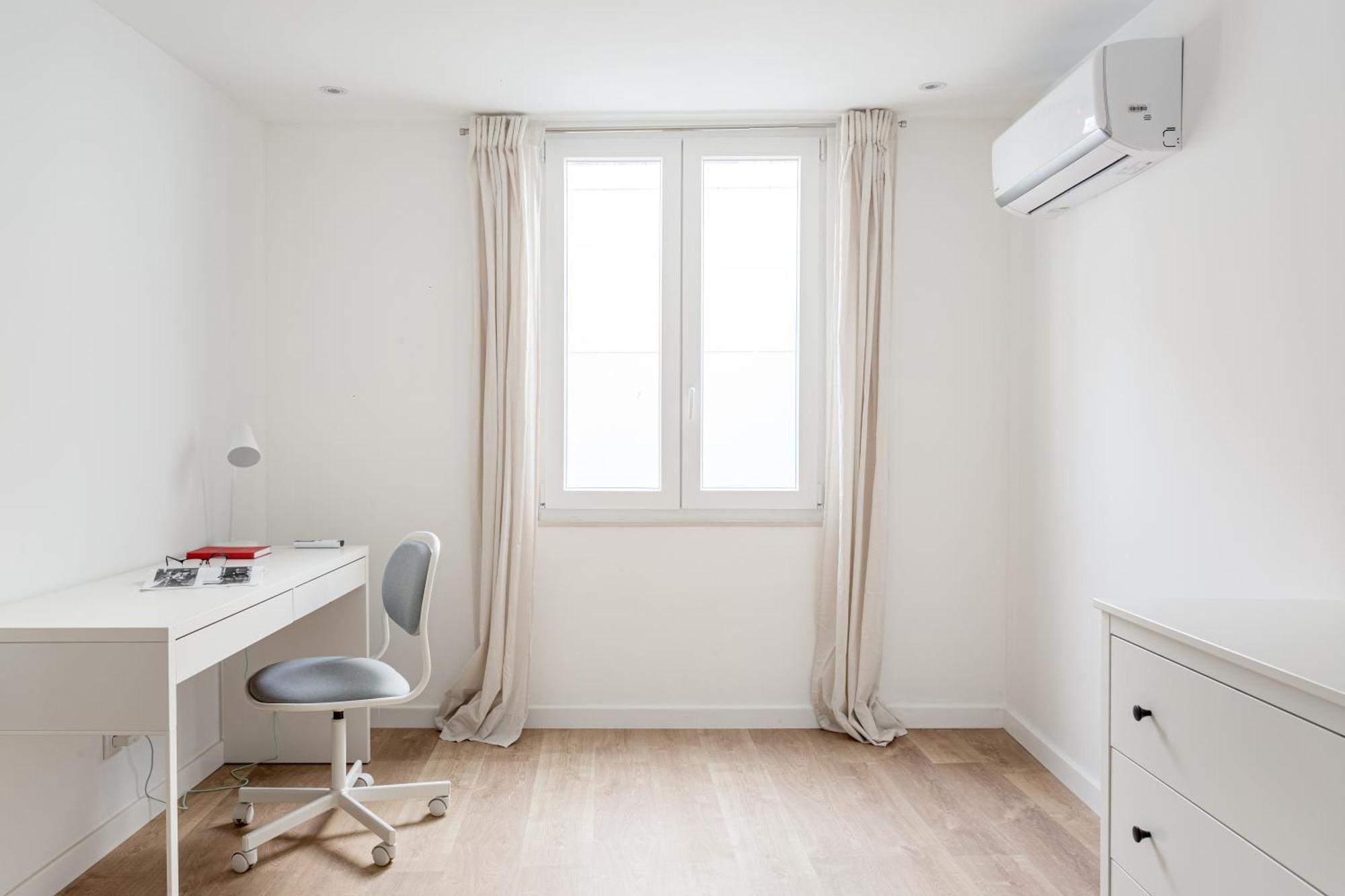 Joivy Minimalistic Apt W Patio In Principe Real Lisboa Екстериор снимка