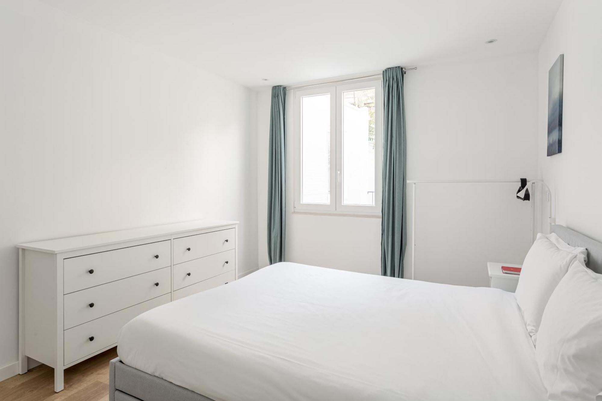 Joivy Minimalistic Apt W Patio In Principe Real Lisboa Екстериор снимка