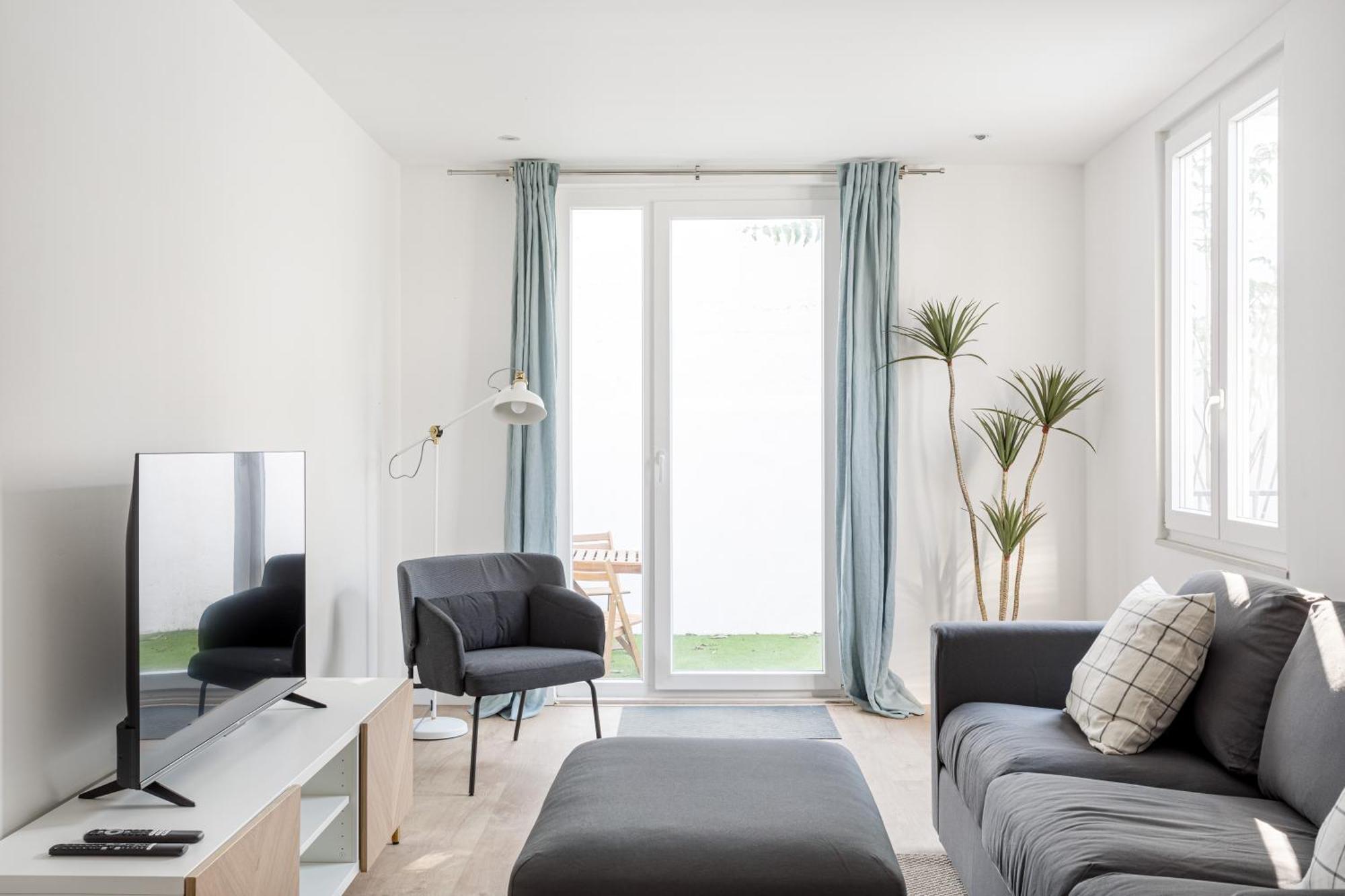 Joivy Minimalistic Apt W Patio In Principe Real Lisboa Екстериор снимка