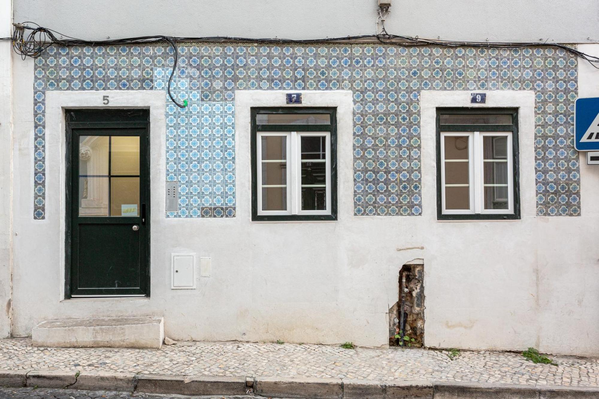 Joivy Minimalistic Apt W Patio In Principe Real Lisboa Екстериор снимка